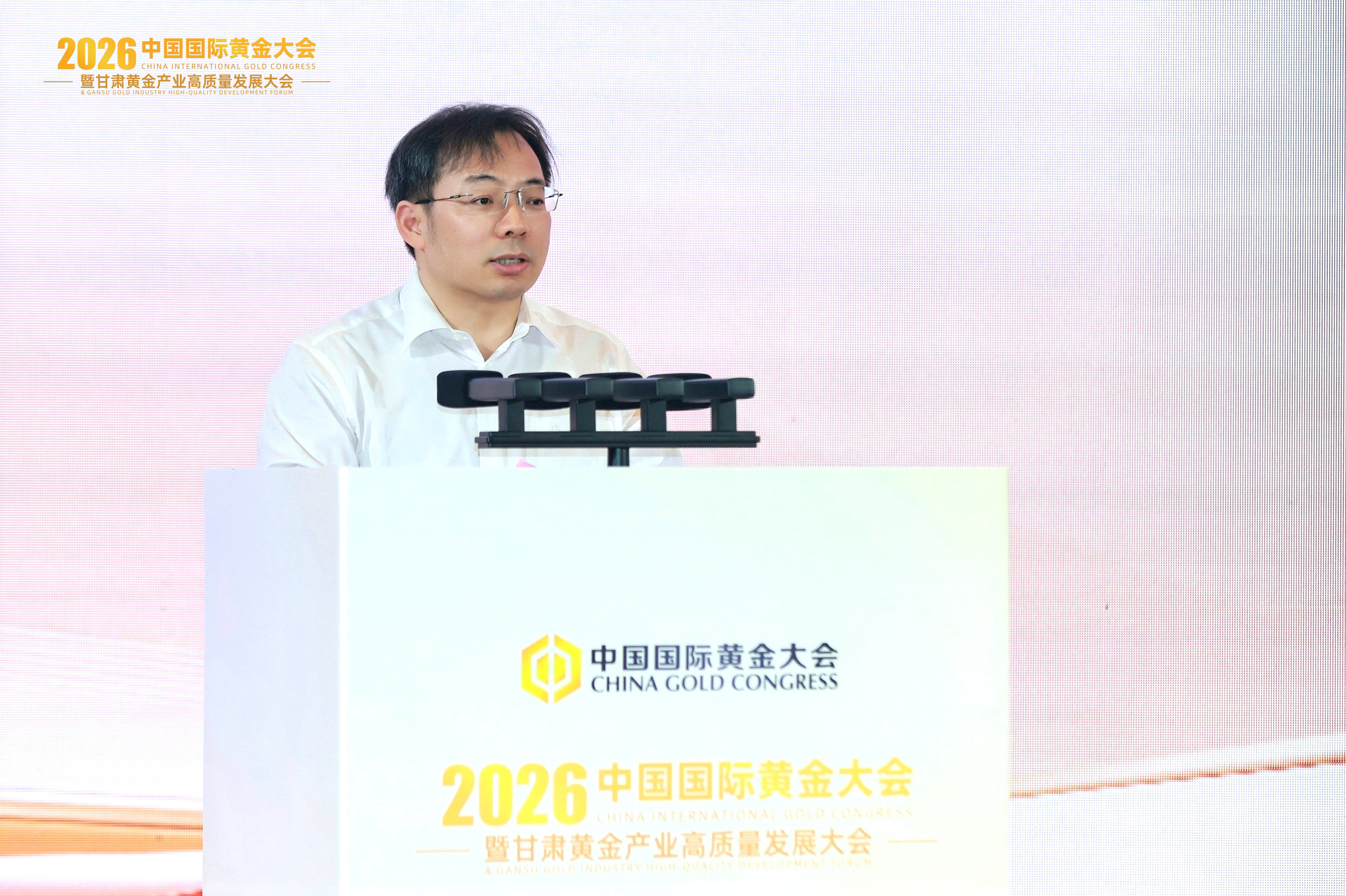 李华.jpg